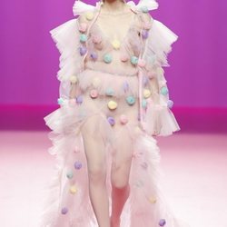 Vestido de volantes de María Escoté en Madrid Fashion Week primavera/verano 2019