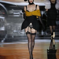 Conjunto de encaje de Andrés Sardá en Madrid Fashion Week primavera/verano 2019