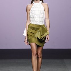 Falda con volante de Roberto Torretta en Madrid Fashion Week primavera/verano 2019