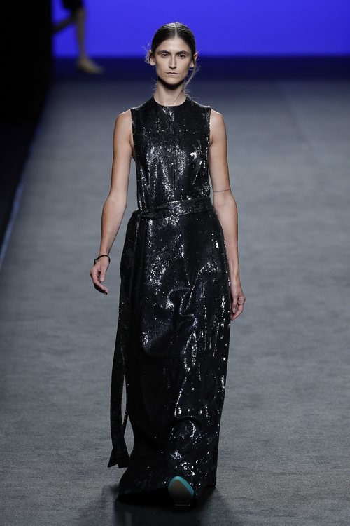 Vestido de lentejuelas de Devota&Lomba en Madrid Fashion Week primavera/verano 2019