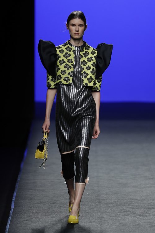 Chaquetilla estampada de Devota&Lomba en Madrid Fashion Week primavera/verano 2019