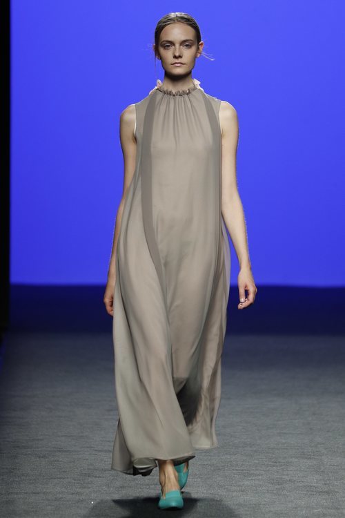 Vestido fluido de Devota&Lomba en Madrid Fashion Week primavera/verano 2019