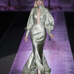 Judit Mascó en el desfile primavera/verano 2019 de Hannibal Laguna en la Madrid Fashion Week