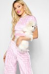 Pijama dos piezas rosa de la colección 'low cost' de Paris Hilton 2018