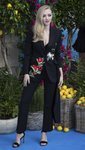 Amanda Seyfried con un traje negro en la premiere de 'Mamma Mia 2' en Londres 2018