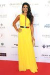 Lorena Bernal con un vestido amarillo en la Gala Global Gift en Marbella 2018