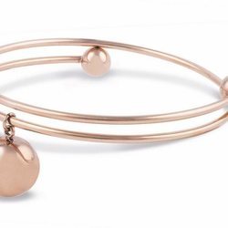 Pulsera dorada de la colección de Ion Fiz para Carrefour 2018