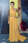 Ruby Rose con un vestido amarillo en la premiere de 'The Meg' en Los Ángeles 2018