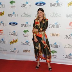 Miriam Giovanelli con un vestido largo estampado en el Festival Starlite de Marbella 2018
