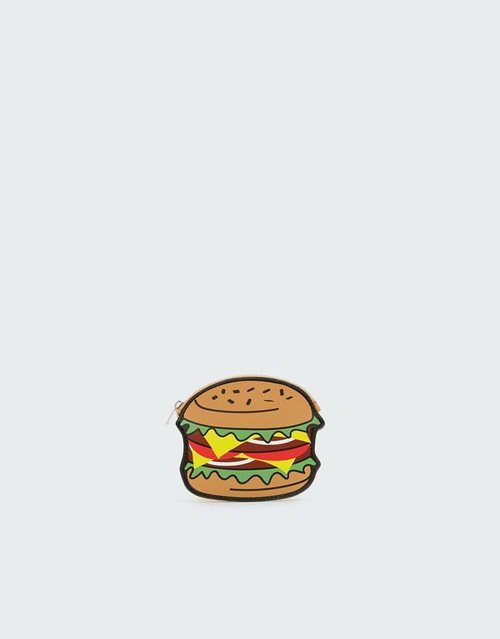Monedero con forma de hamburguesa de la nueva colección de accesorios de Pull and Bear 2018