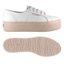 Zapatilla blanca de la colección otoño/invierno 2018/2019 de Superga