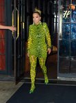 Rita Ora con un look estampado en la fiesta de los Premios VMA'S 2018
