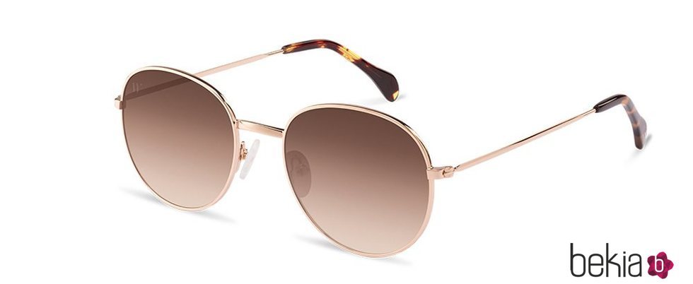 Modelo 'Akela Gold Sepia' de Hawkers diseñado por Wolfnoir