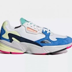 Zapatillas de colores de la colección  'Falcon' de adidas Originals