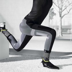 Conjuno de mallas y top deportivo de la colección otoño/invierno 2018/2019 de Adidas