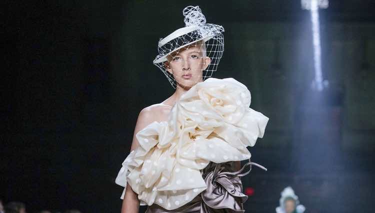 Vestido con volantes de Marc Jacobs primavera 2019 en la New York Fashion Week