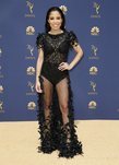 Keshia Chante con un vestido de transparencias negro en los Premios Emmy 2018