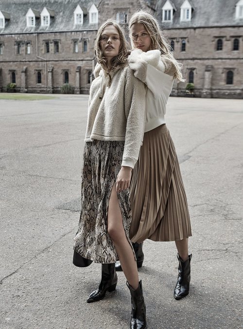 Falda larga de la colección otoño/invierno 2018/2019 de Stradivarius