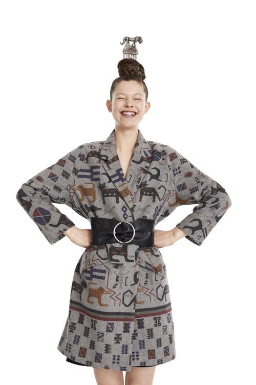Abrigo estampado de la colección otoño/invierno 2018/2019 de Desigual