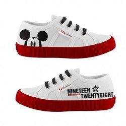 Zapatillas blancas de la colección 'Superga x Disney'