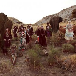 Los estampados son protagonistas en la colección crucero 2019 de Gucci