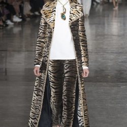 Look animal print de Giambattista Valli primavera/verano 2019 en la Paris Fashion Week