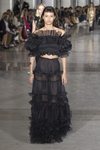 Vestido con volantes de Giambattista Valli primavera/verano 2019 en la Paris Fashion Week