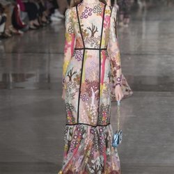 Vestido largo de flores de Giambattista Valli primavera/verano 2019 en la Paris Fashion Week