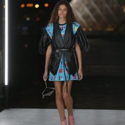 Camisa y chaleco de Louis Vuitton primavera/verano 2019 en la Paris Fashion Week