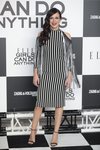 Ruth Nuñez mezcla flecos y rayas en los Elle Awards 2018