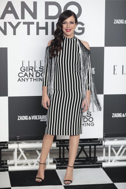 Ruth Nuñez mezcla flecos y rayas en los Elle Awards 2018