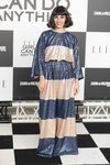 Coco Dávez con un mono oversize en los elle awards 2018