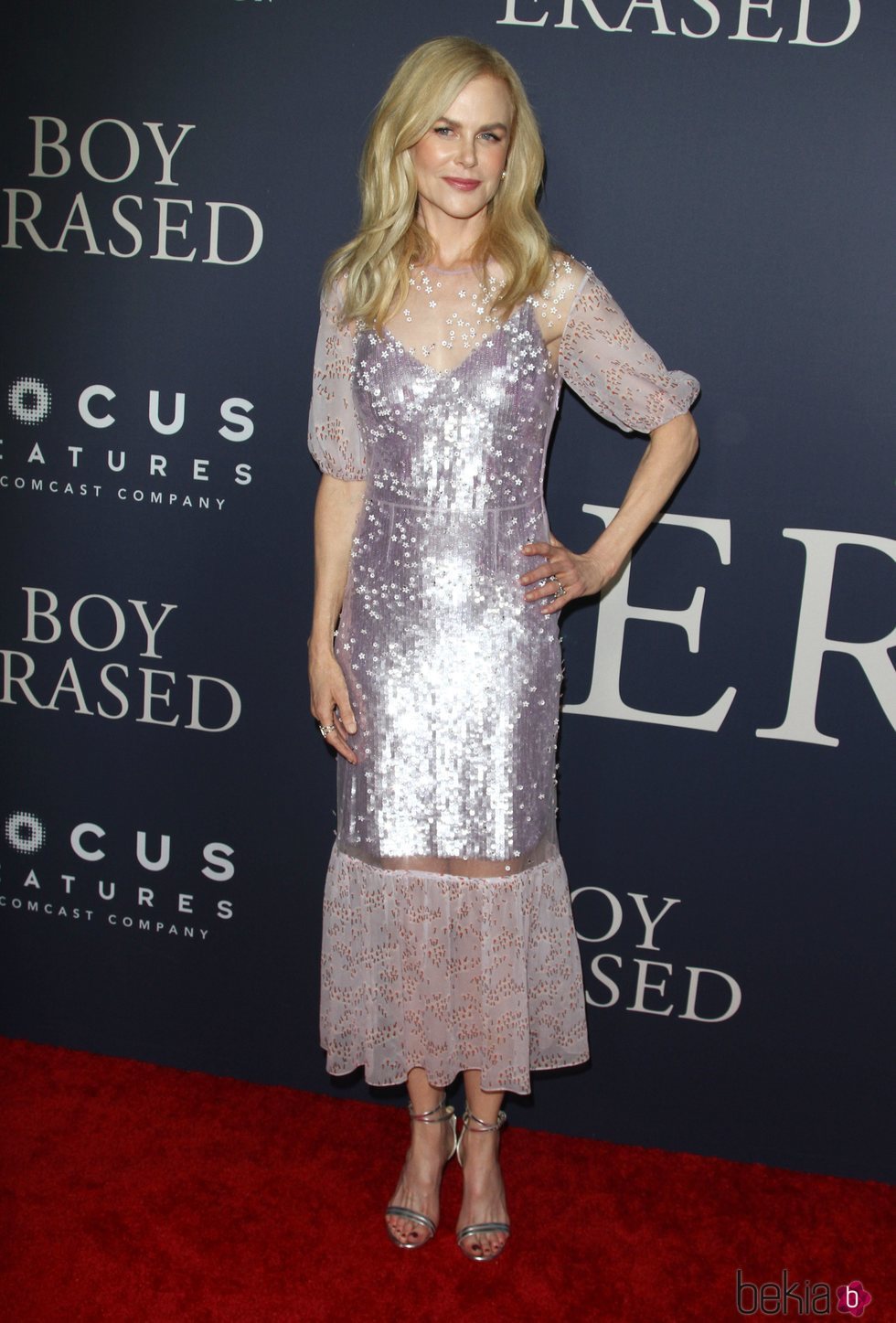 Nicole Kidman posa con un vestido largo de lentejuelas