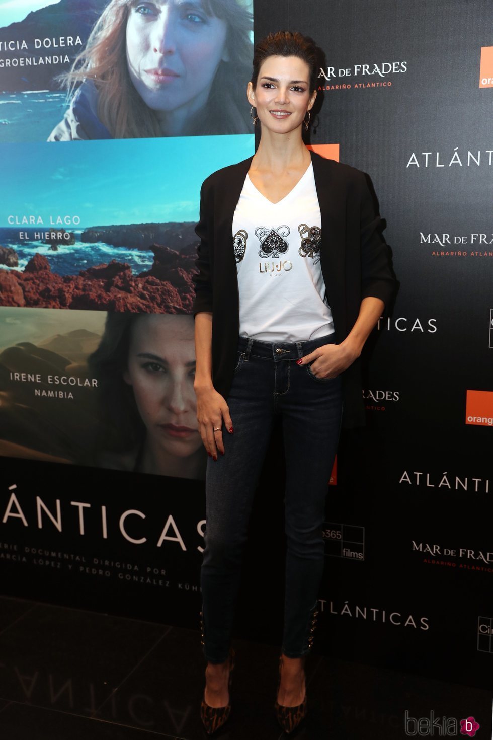 Clara lago look informal con estilo