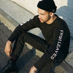 Sudadera negra y vaqueros negros de la colección Fresh Leaves de Levi's x Justin Timberlake