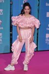Rosalía con un look de María Escoté en la alfombra roja de los EMAs 2018