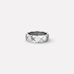 Anillo plateado de la colección Coco Crush de Chanel con Keira Knightley 2018