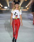 Camiseta blanca con estampados de la colección de Mickey Mouse de Tezenis Underwear