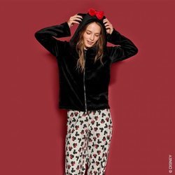 Chaqueta de terciopelo negra de la colección de Mickey Mouse de Tezenis Underwear