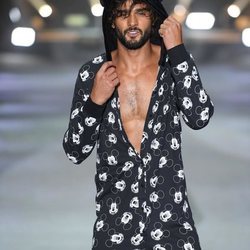 Pijama de hombre con estampado  de la colección de Mickey Mouse de Tezenis Underwear