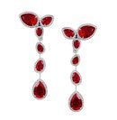 Pendientes rojos de la colección de Atelier Swarovski con Penélope Cruz 2018