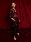 Kimono de terciopelo y tonalidades pastel de la colección de Navidad 2018 de Uterqüe