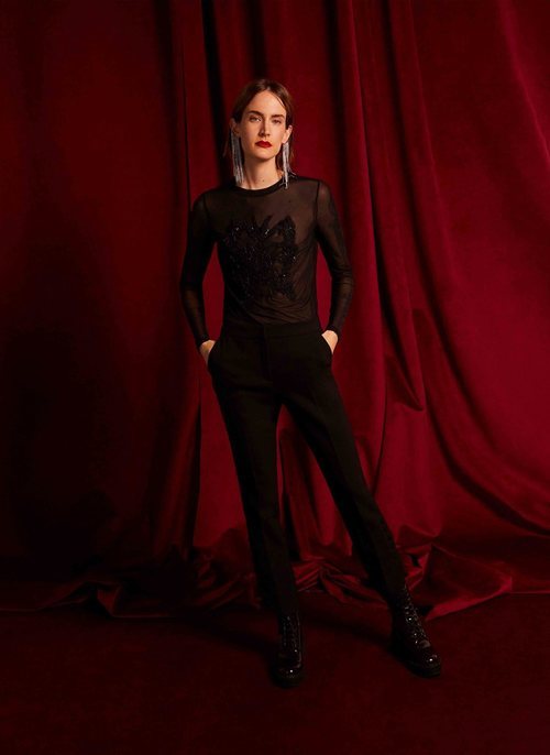 Camisa de transparencias con bordado de brillos de la colección de Navidad 2018 de Uterqüe