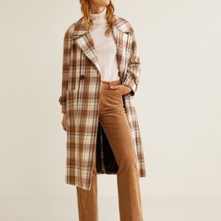 Abrigo largo de cuadros de la nueva colección de Mango otoño/invierno 2018/2019