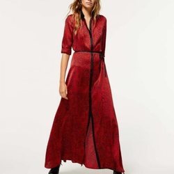 Vestido largo rojo colección de Navidad de Sisley 2018