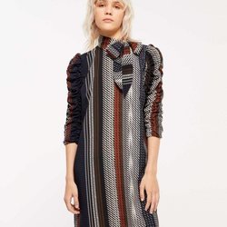 Vestido corto estampado de la colección de Navidad de Sisley 2018