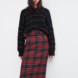 Falda midi estampado cuadros rojos de la nueva coelcción de Zara 2018