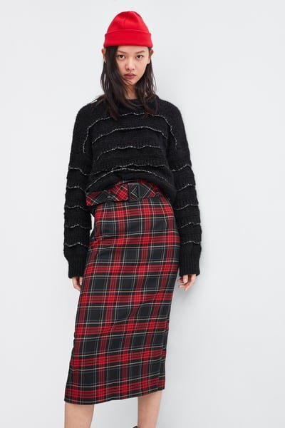 Falda midi estampado cuadros rojos de la nueva coelcción de Zara 2018