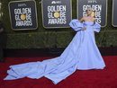 Lady Gaga con un vestido de Valentino en los Globos de Oro 2019