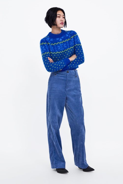 Jersey azul con estampado invernal de Zara 2019